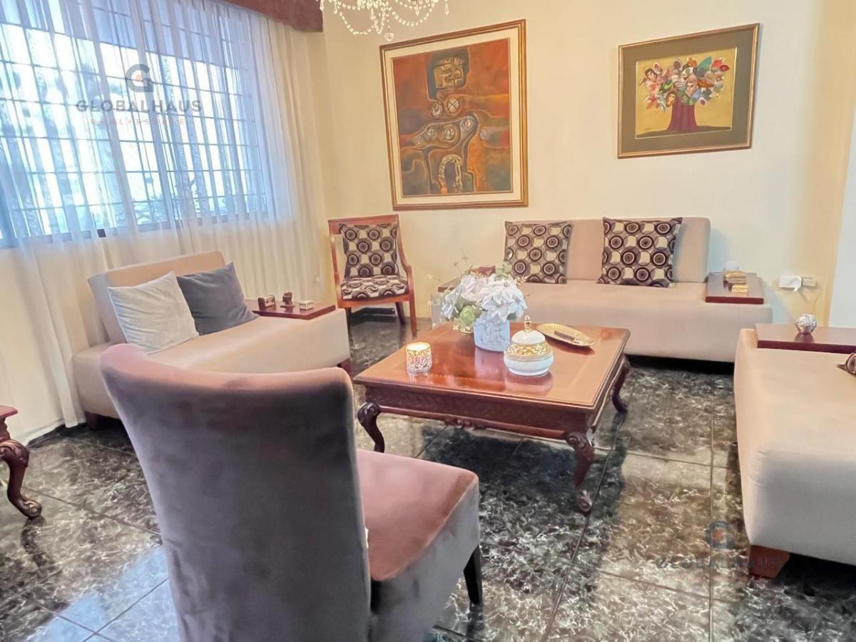 Venta de Casa en Urb. Parques del Rio con Piscina, 4 Habitaciones m. H. Guayas — imagen 3