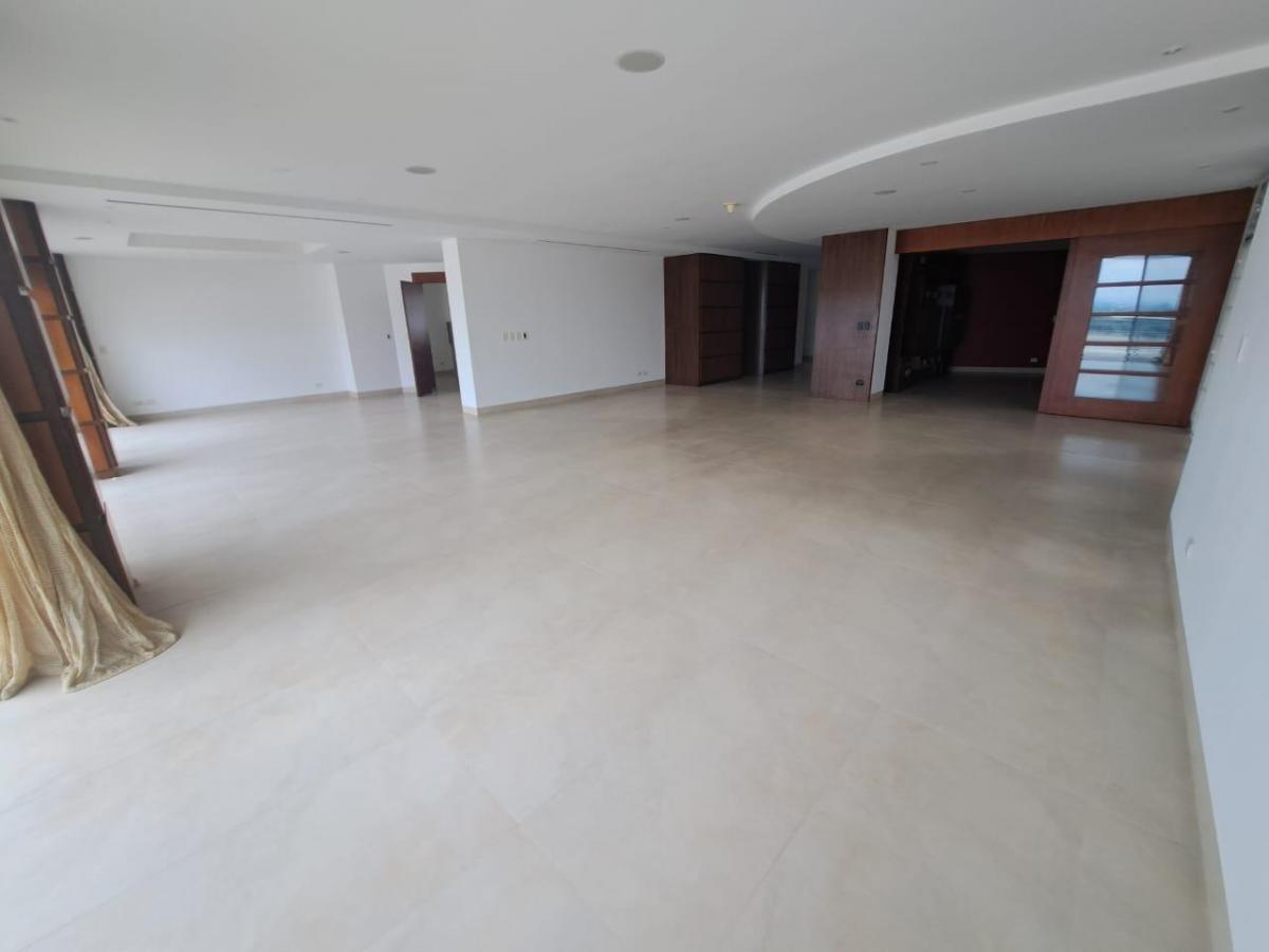Departamento Exclusivo Vista Al Rio en Edificio Scala Tenis Club, Guayas — imagen 10