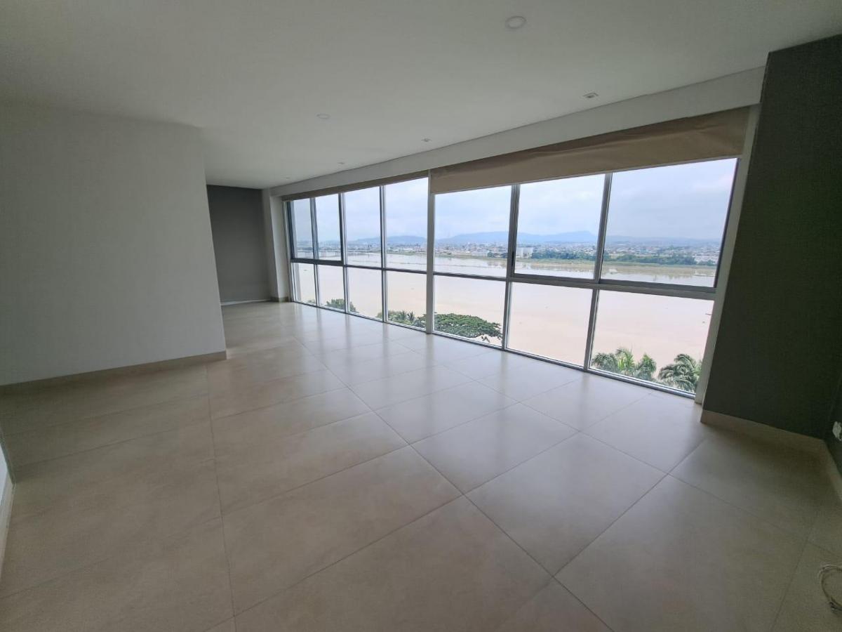 Departamento Exclusivo Vista Al Rio en Edificio Scala Tenis Club, Guayas — imagen 9