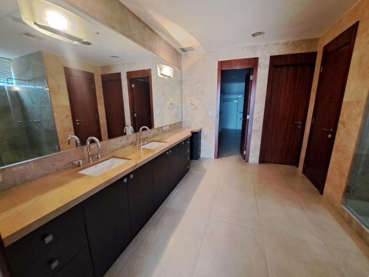 Departamento Exclusivo Vista Al Rio en Edificio Scala Tenis Club, Guayas — imagen 5