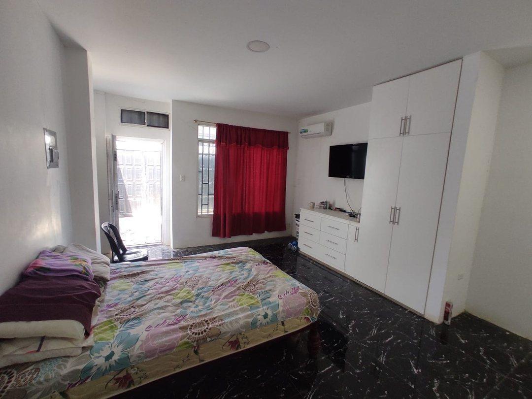Casa Esquinera de Venta Sector Costa Azul Manta Ar, Manabí — imagen 3