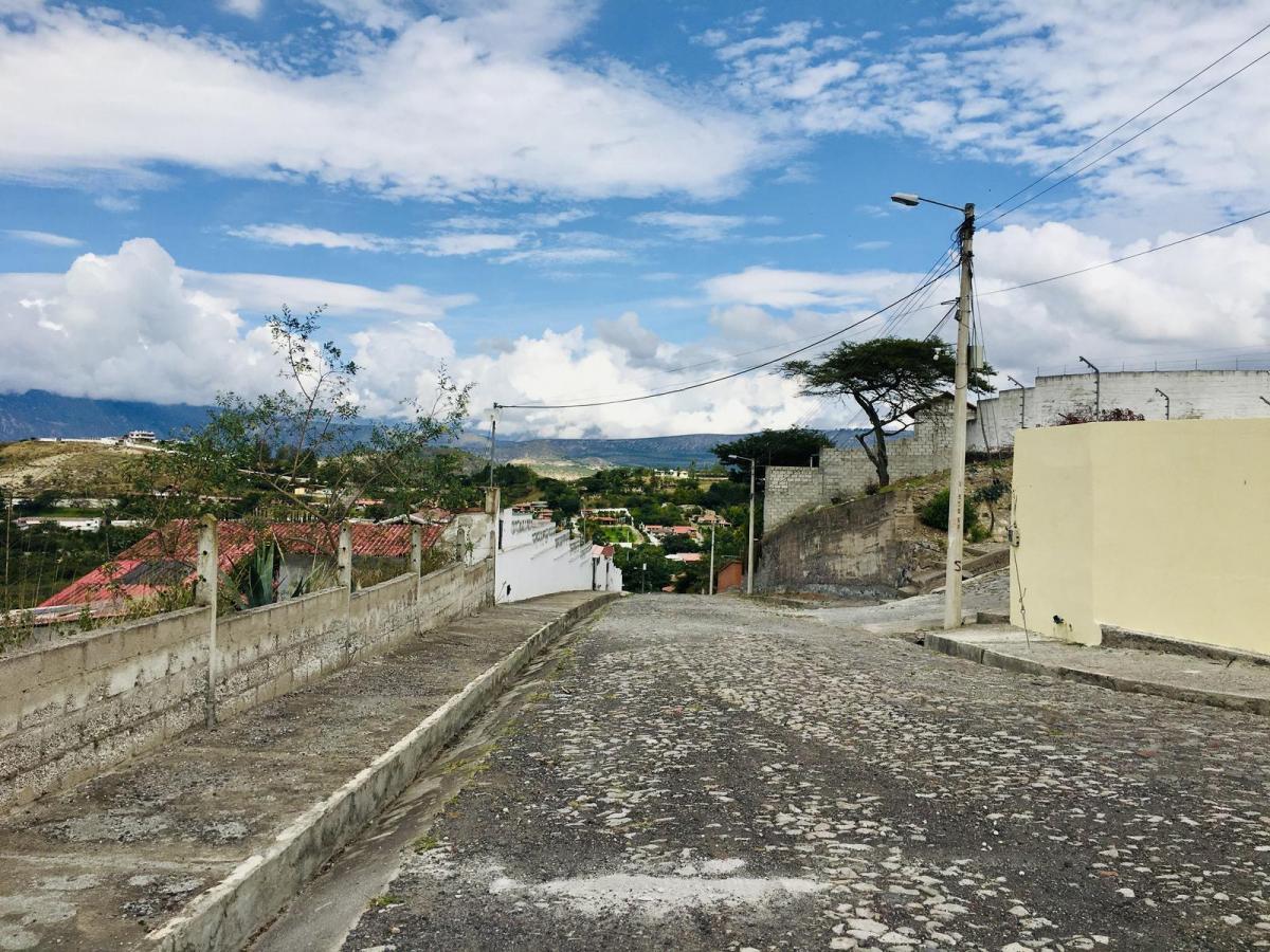 Jal. Venta Terreno Guayllabamba, 2.000 m² Para Casa con Vista a Las Montañas — imagen 10