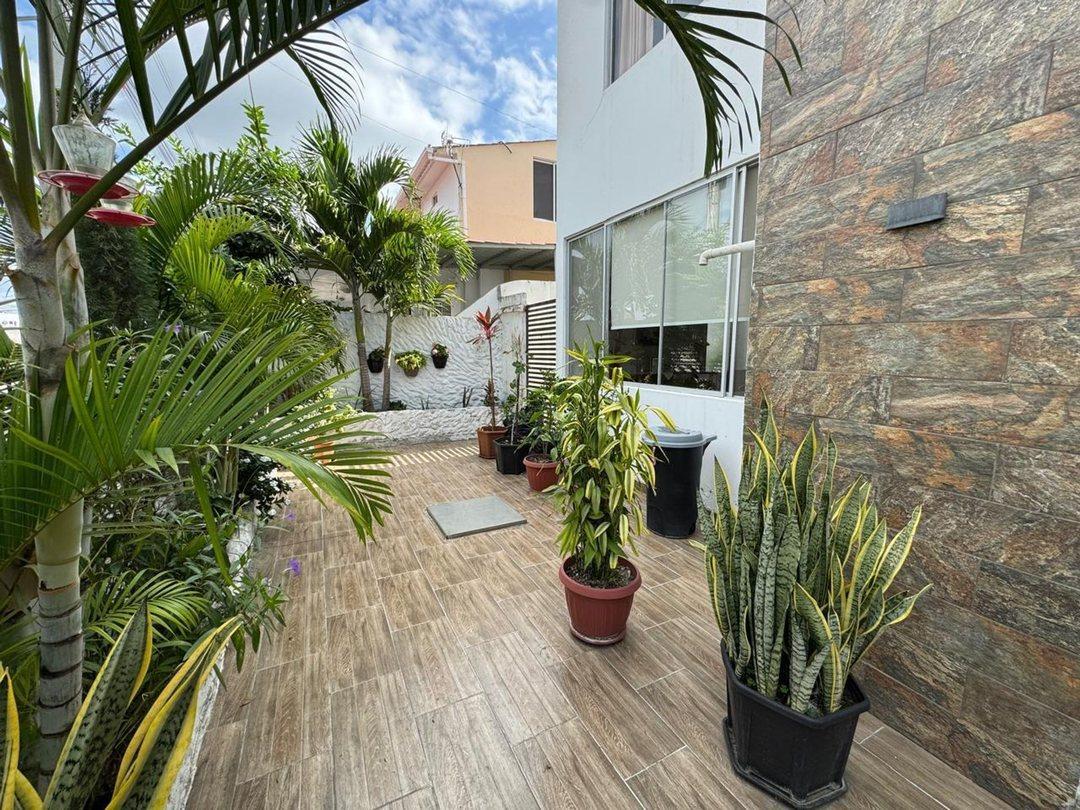 Casa de Venta en Manta Zona Sur G/r, Manabí — imagen 9