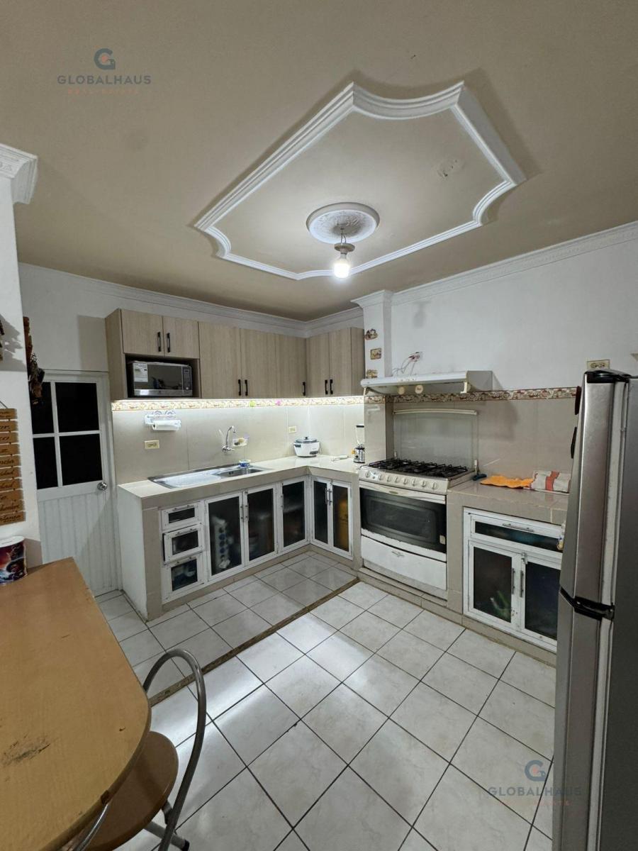Venta de Casa con 4 Habitaciones en Mucho Lote 1 Ma. Na. Guayas — imagen 10
