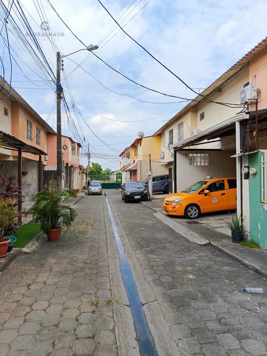 Venta de Casa con 4 Habitaciones en Mucho Lote 1 Ma. Na. Guayas — imagen 6