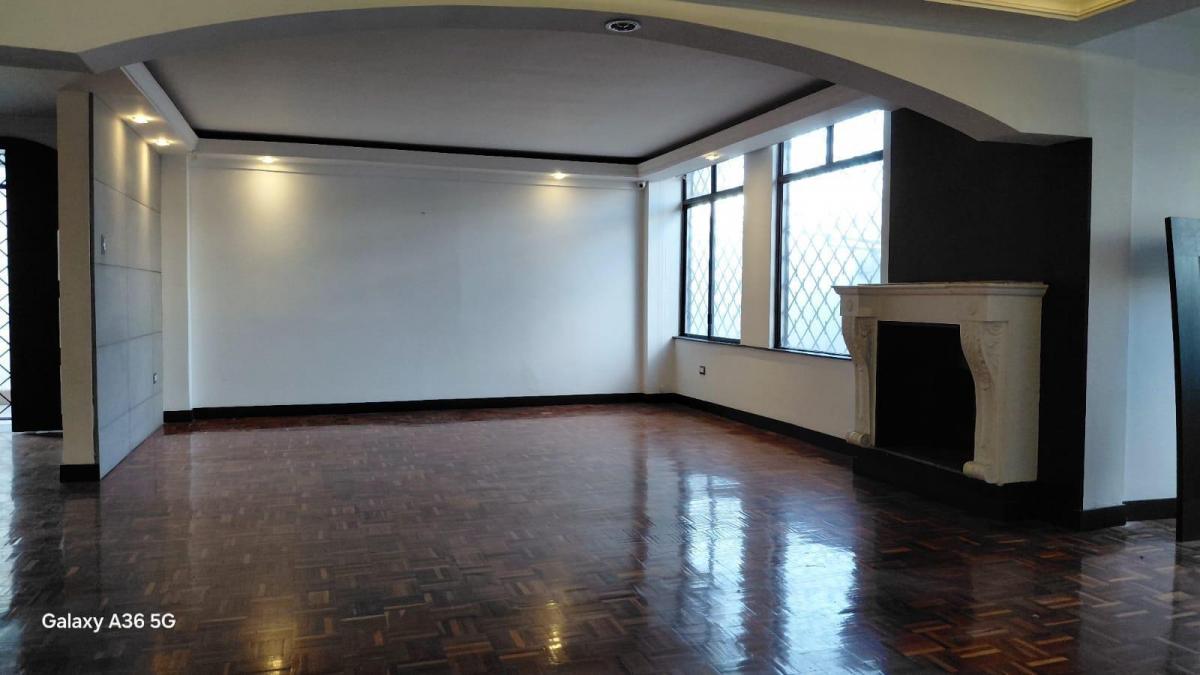 Casa Rentera en Venta Sector El Condado — imagen 9