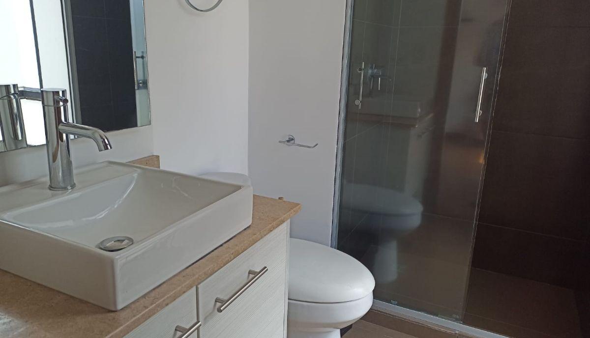 Departamento 2 Habitaciones en Venta Quito Tenis, Cerca El Bosque — imagen 3