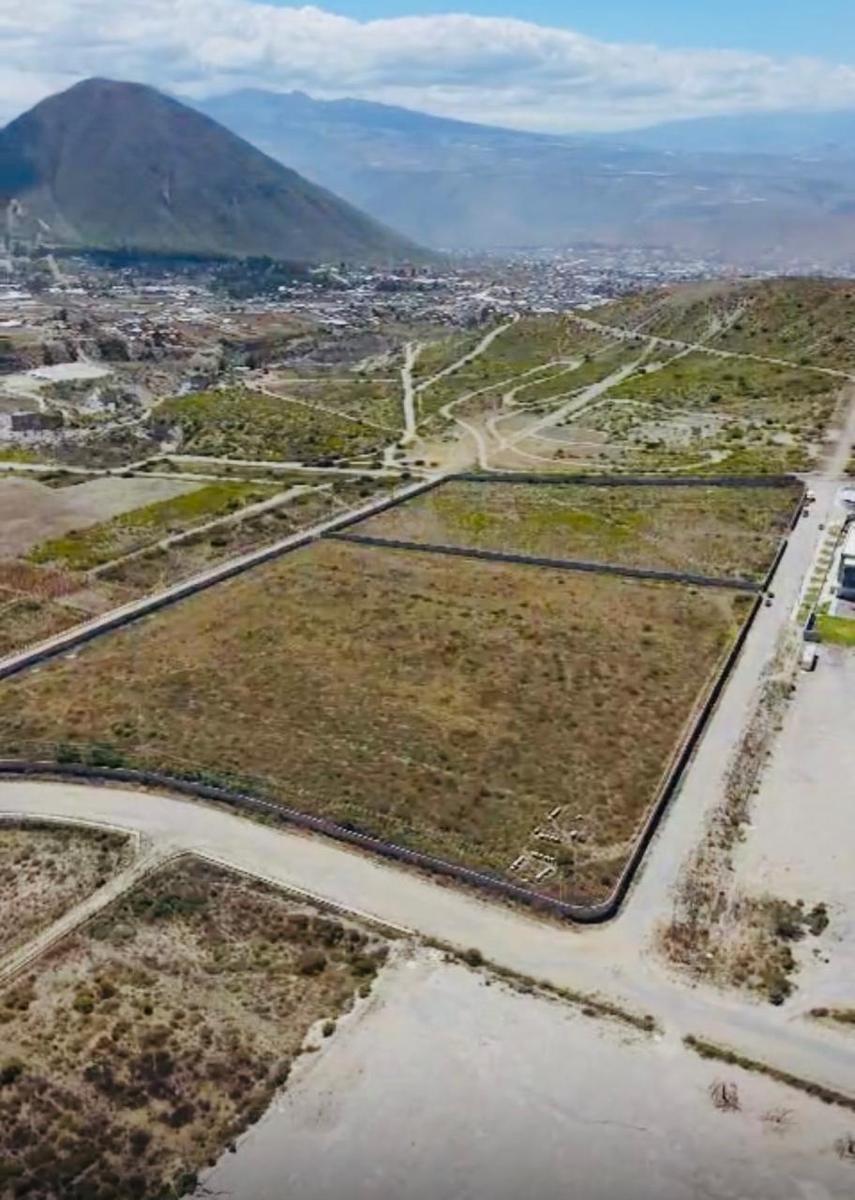 Se Vende Terreno Industrial en La Zona Dos Hemisferios Mitad del Mundo — imagen 6
