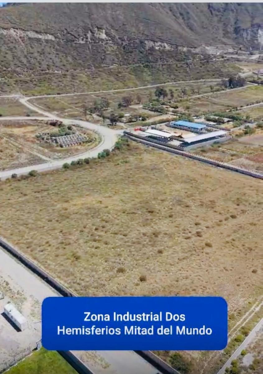 Se Vende Terreno Industrial en La Zona Dos Hemisferios Mitad del Mundo — imagen 3