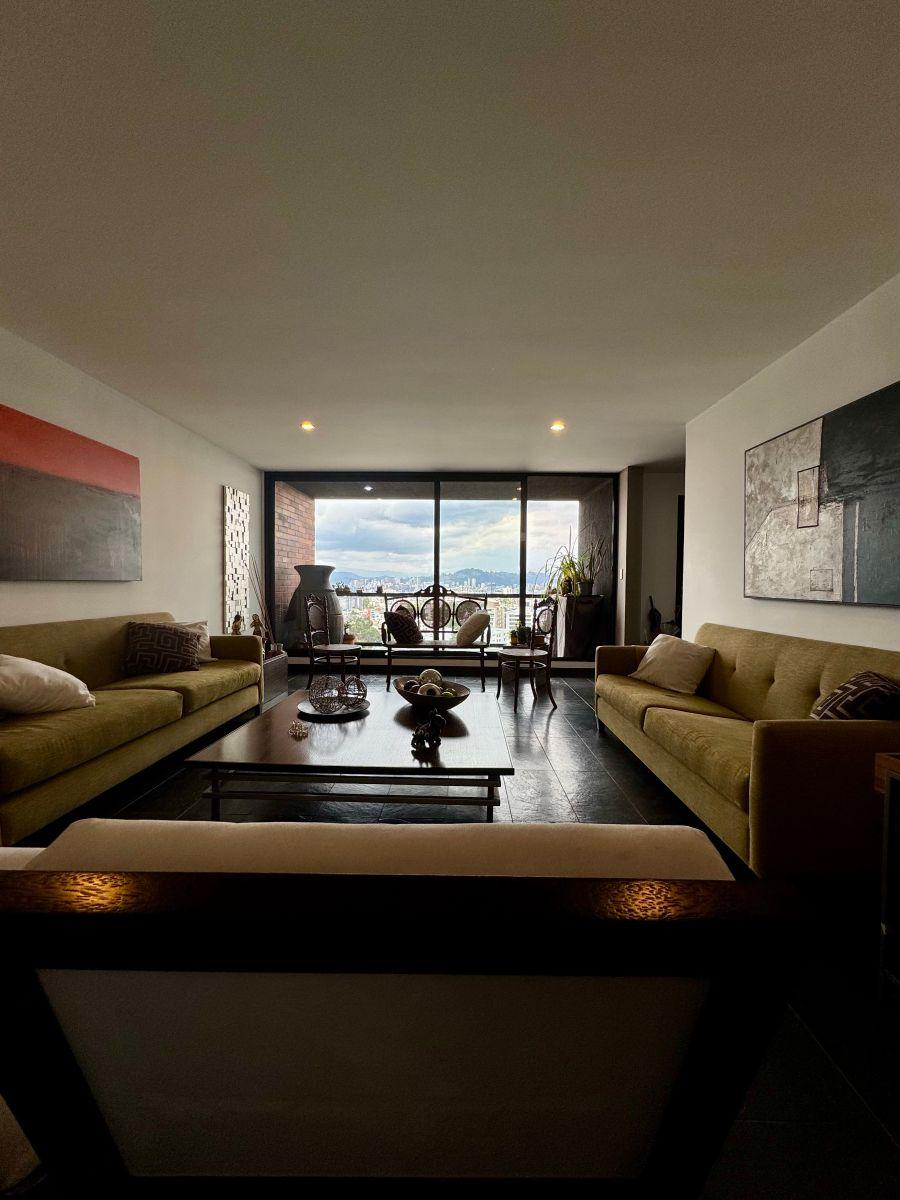 Departamento de 4 Habitaciones - en Venta - Quito Tenis - 307 m² — imagen 9