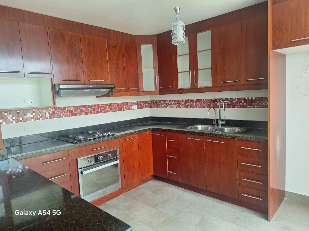 Casa de 180 m² con 3 Dorm. en Venta en El Pinar — imagen 9