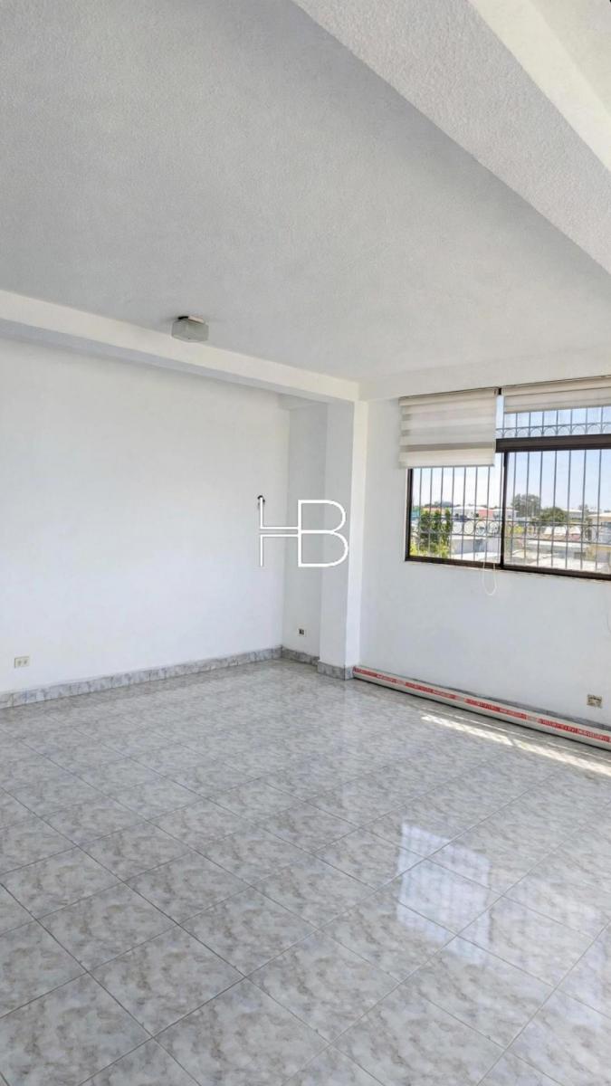 Se Vende Departamento en Lomas de Urdesa - ¡Zona Segura y Tranquila! Hermosa Vista. Guayas — imagen 7