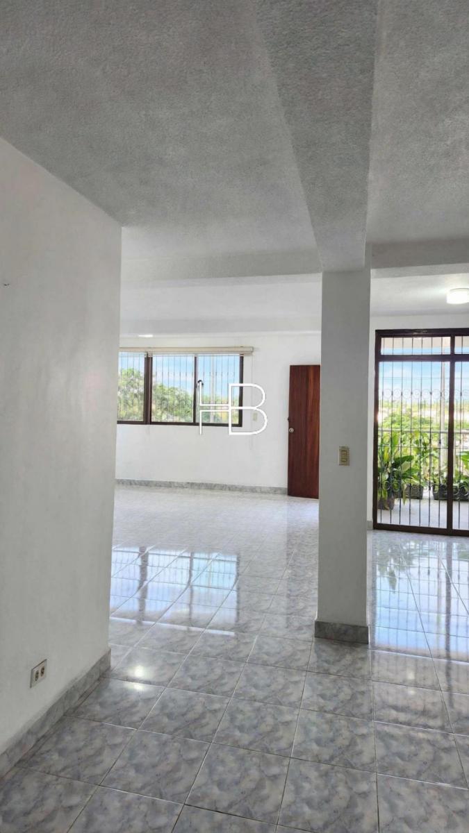 Se Vende Departamento en Lomas de Urdesa - ¡Zona Segura y Tranquila! Hermosa Vista. Guayas — imagen 6