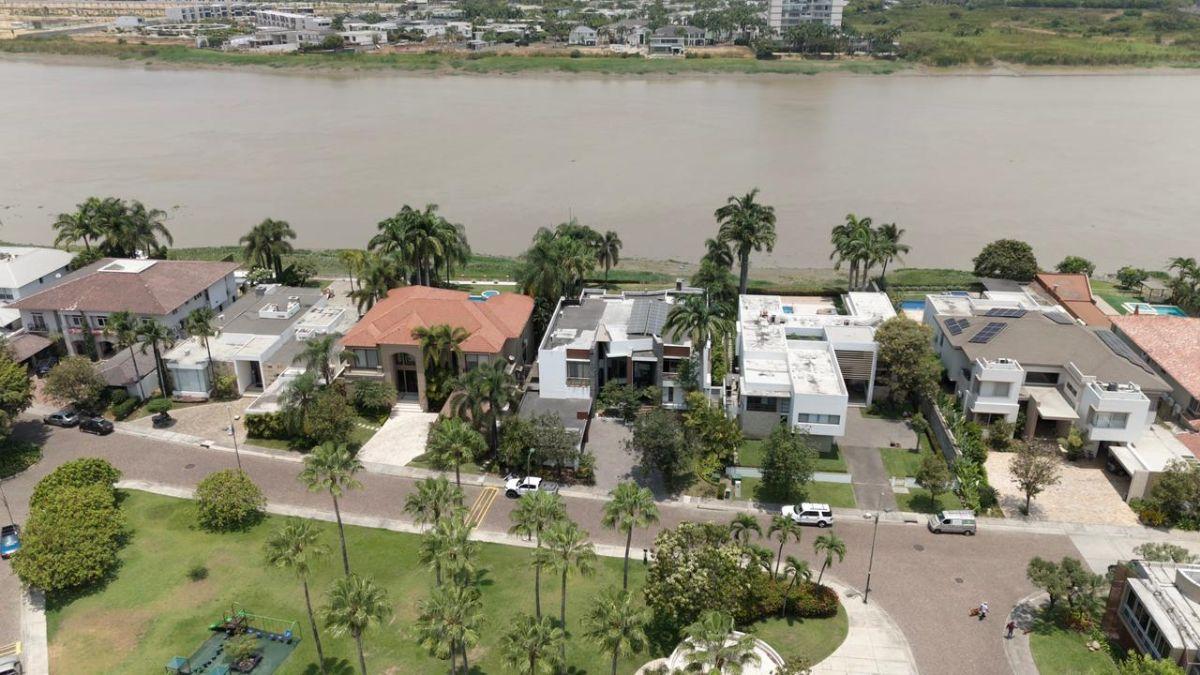 Samborondón Urbanización Lago Sol, Casa en Venta Vista Al Lago, Guayas — imagen 4
