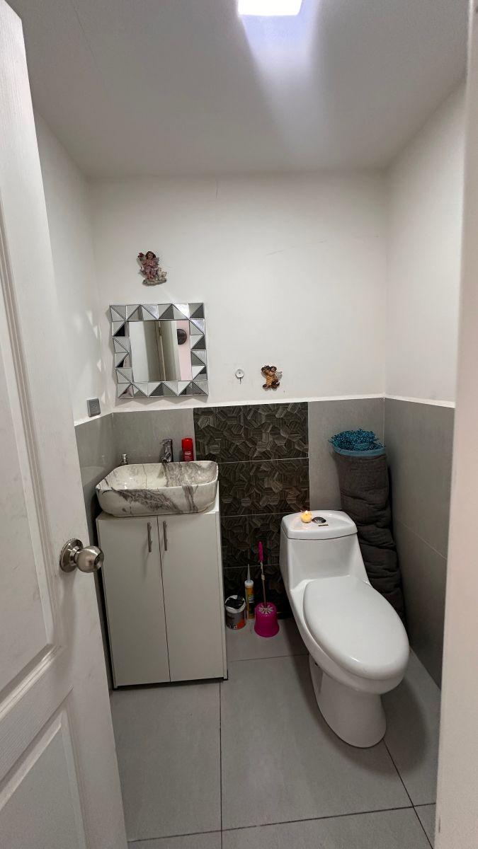 Casa Esquinera en Venta en La Ofelia — imagen 8