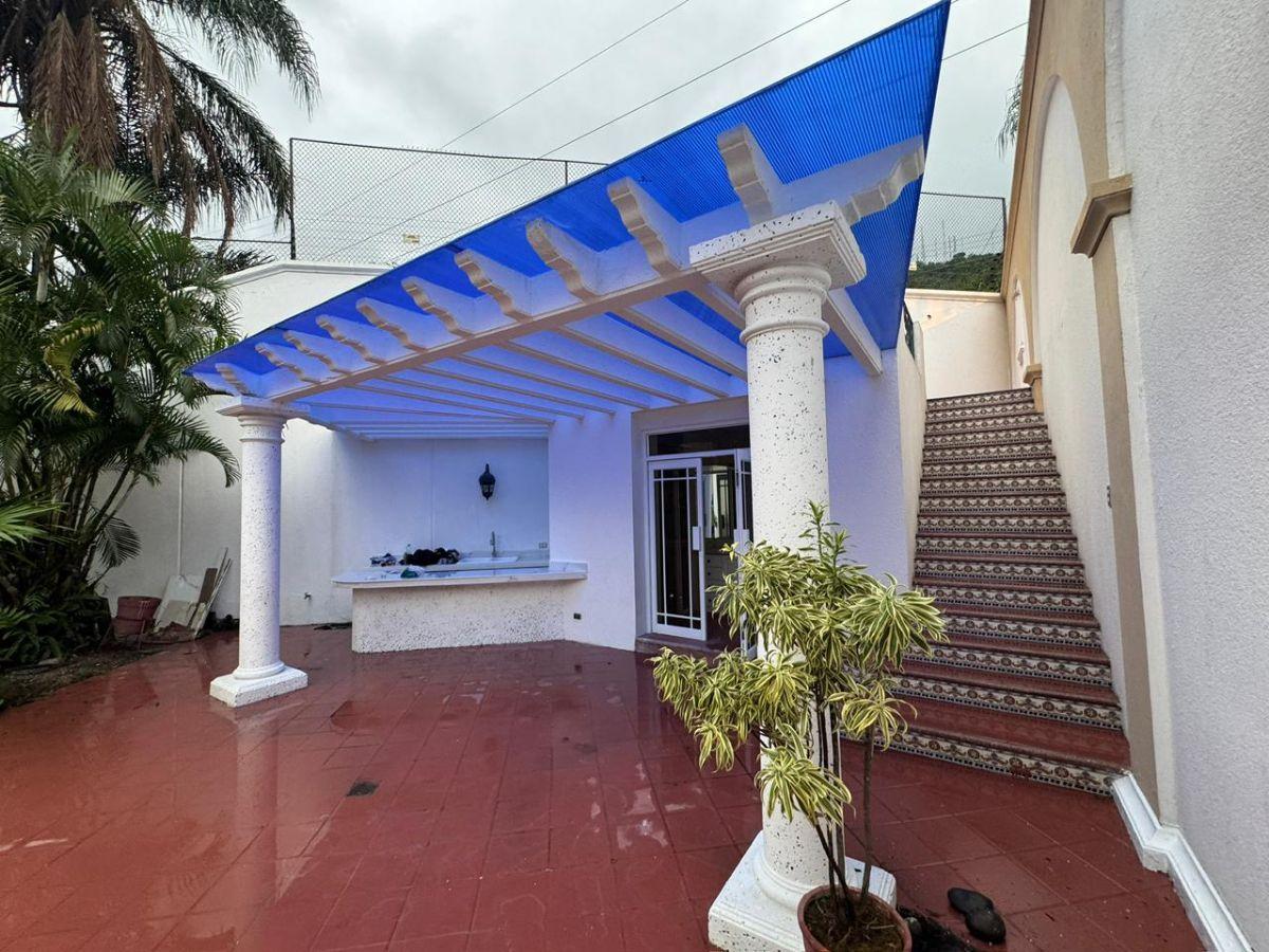 Amplia Casa en Venta en Urb. Los Olivos 3, Guayas — imagen 7