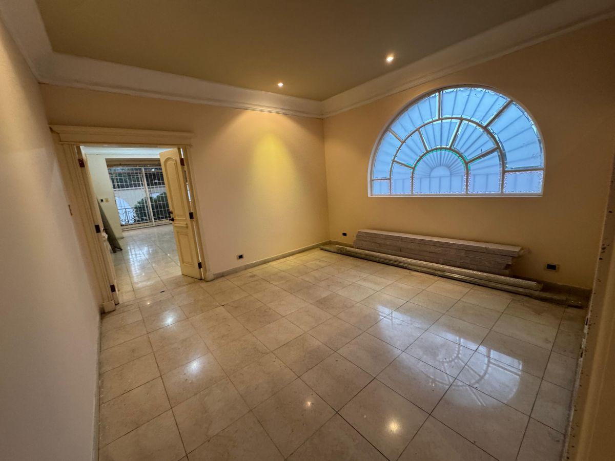 Amplia Casa en Venta en Urb. Los Olivos 3, Guayas — imagen 6