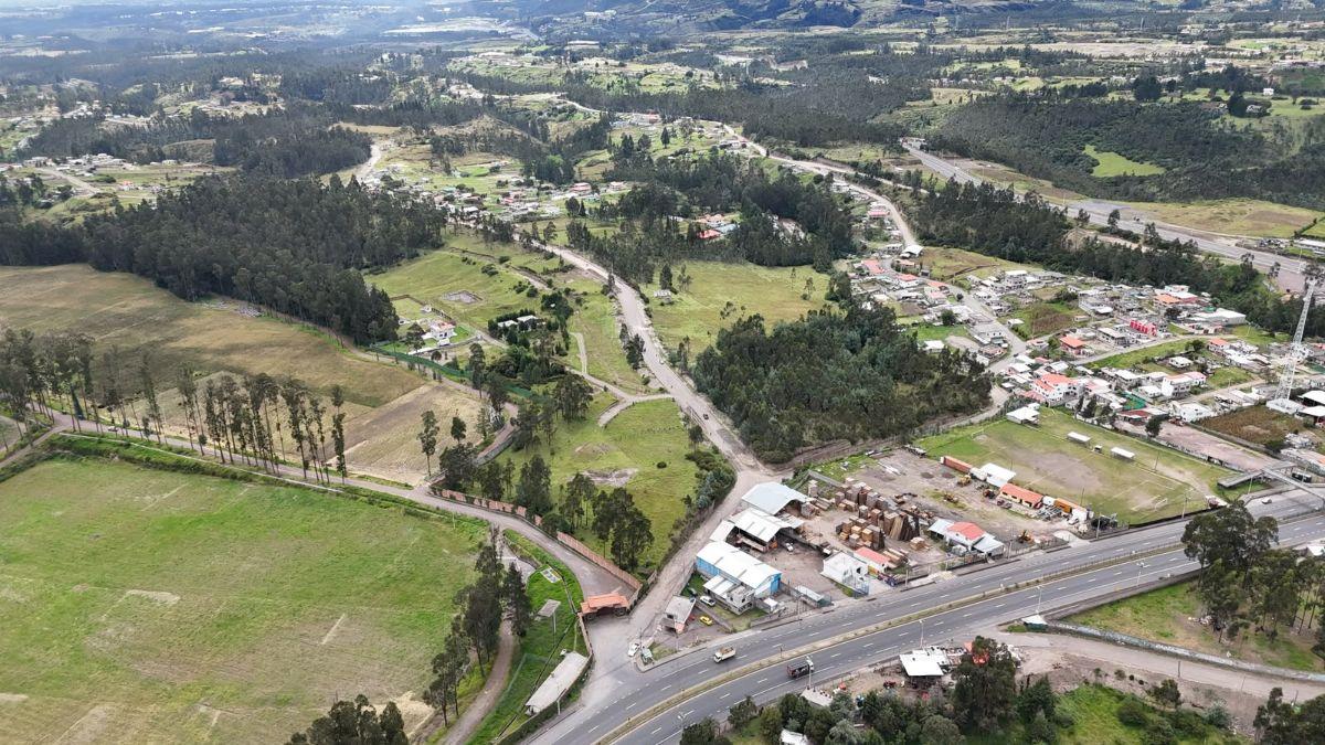 Terreno de 200 m² en Venta en Sangolqui, Sector El Colibrí — imagen 9