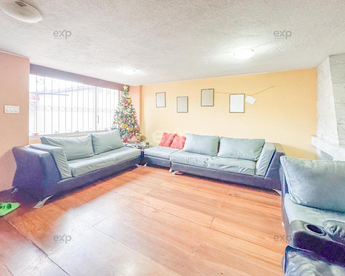 Amplia Casa en Venta – Sector La Kennedy, Quito — imagen 10