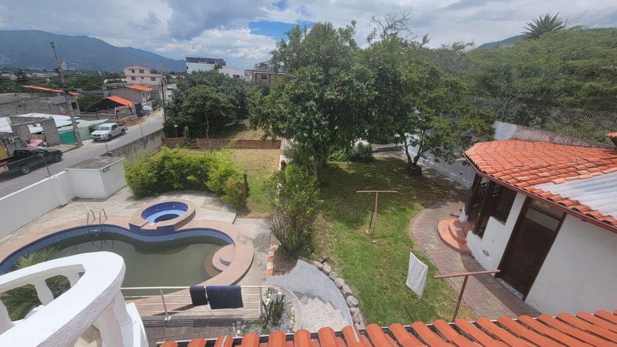 Casa con Terreno de Venta en El Sector Nayon de 1300 m con Piscina — imagen 10