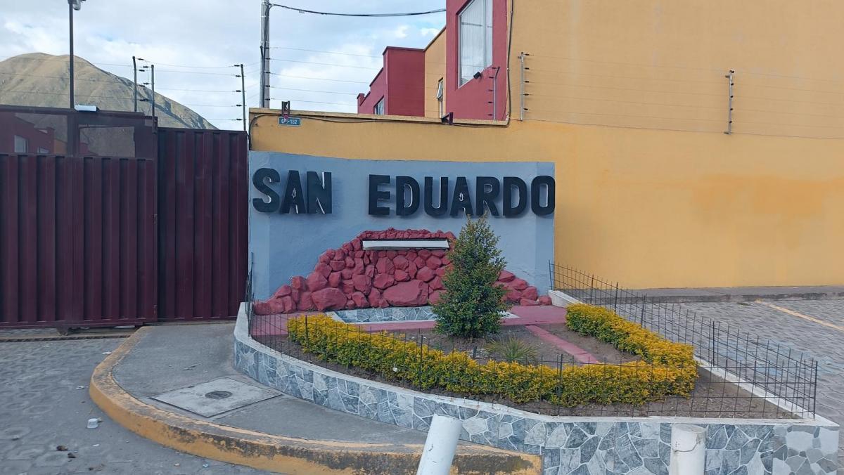 Mitad del Mundo, Casa en Conjunto San Eduardo, Vía a Calacalí — imagen 10