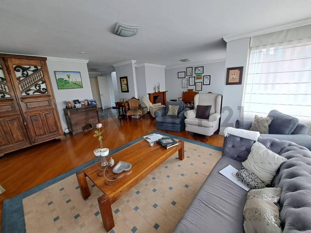 Venta Penthouse Duplex, 4 Dorm., Dentro de Conjunto en El Quito Tennis. Provincia de Pichincha — imagen 10