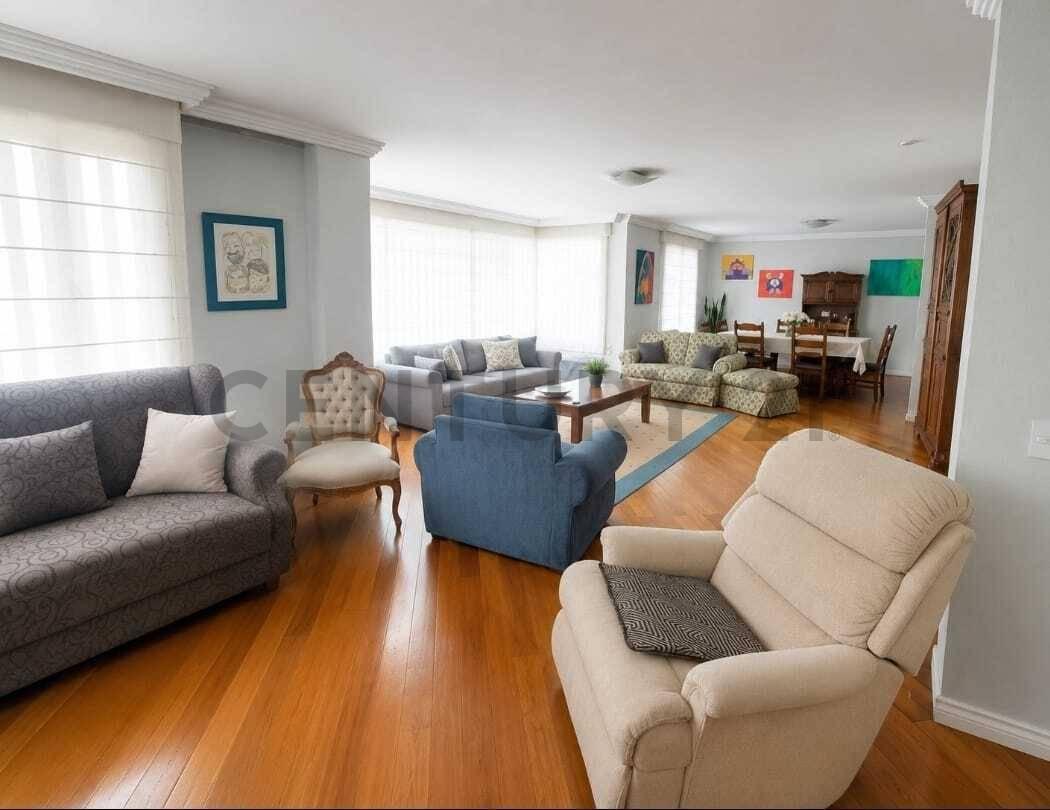 Venta Penthouse Duplex, 4 Dorm., Dentro de Conjunto en El Quito Tennis. Provincia de Pichincha — imagen 9