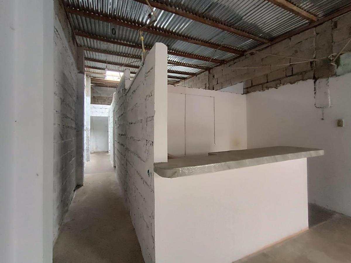 Terreno de 195 m² con 2 Habitaciones en Venta, Diagonal a Parque California, Guayas — imagen 4