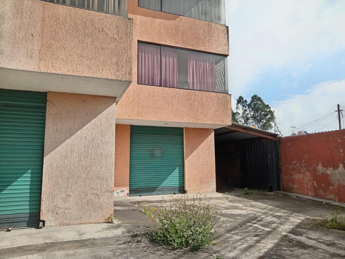 Vendo Casa con Terreno en Conocoto Urb. Monserrath — imagen 8