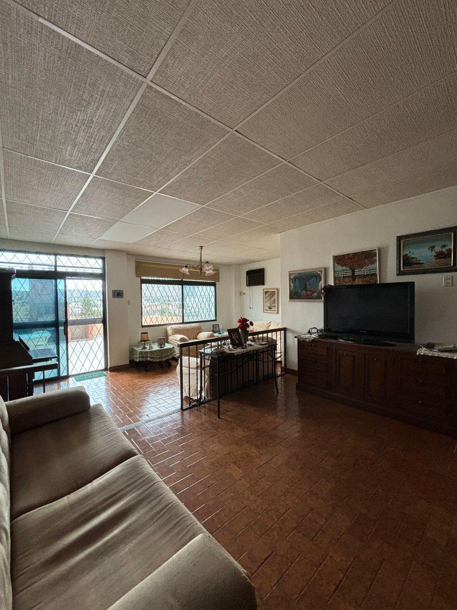 Venta de Departamento Loft de 2 Pisos + Suite + Terraza Panorámica y Garaje en Lomas de Urdesa, Guayas — imagen 10