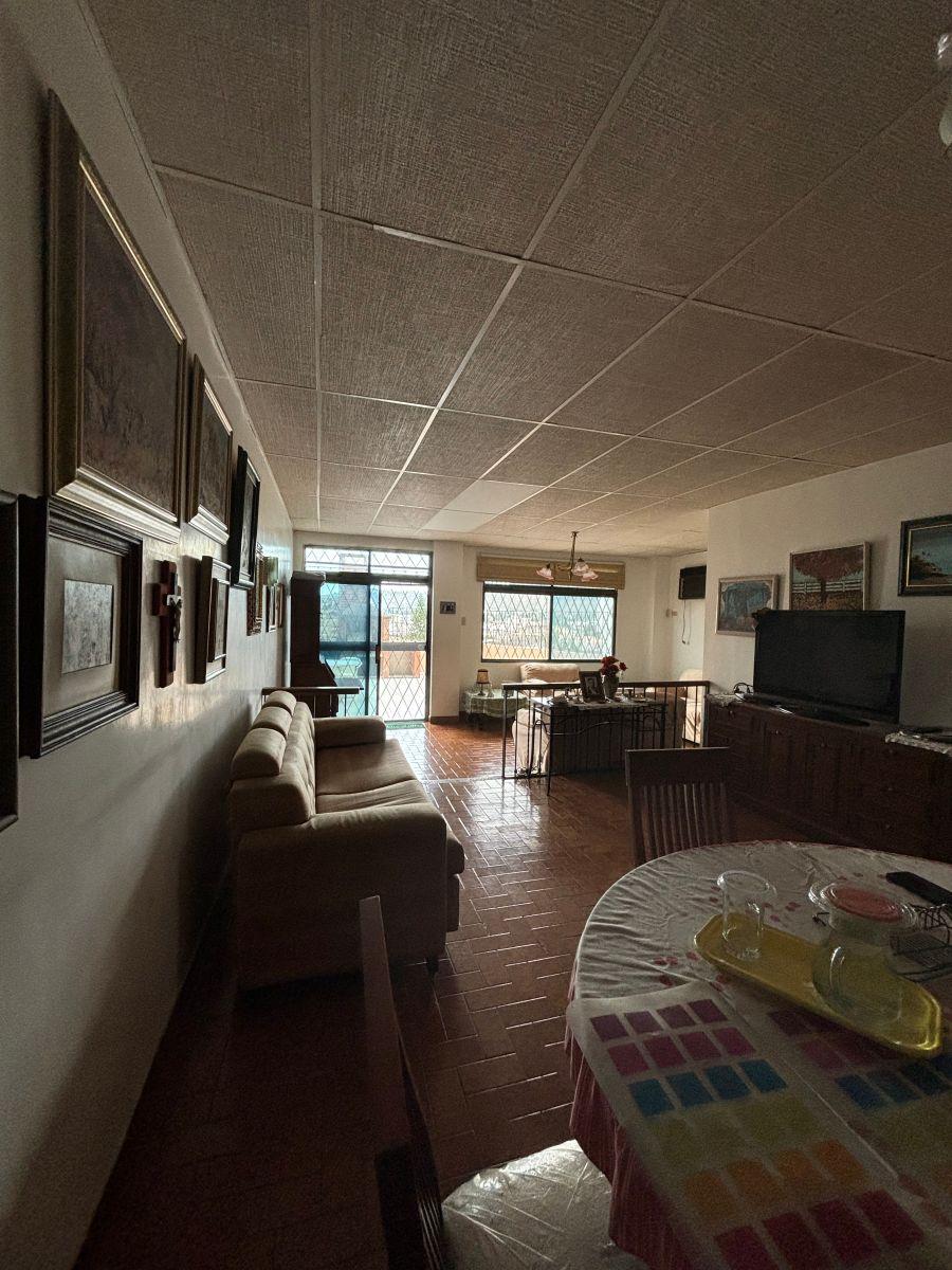 Venta de Departamento Loft de 2 Pisos + Suite + Terraza Panorámica y Garaje en Lomas de Urdesa, Guayas — imagen 8