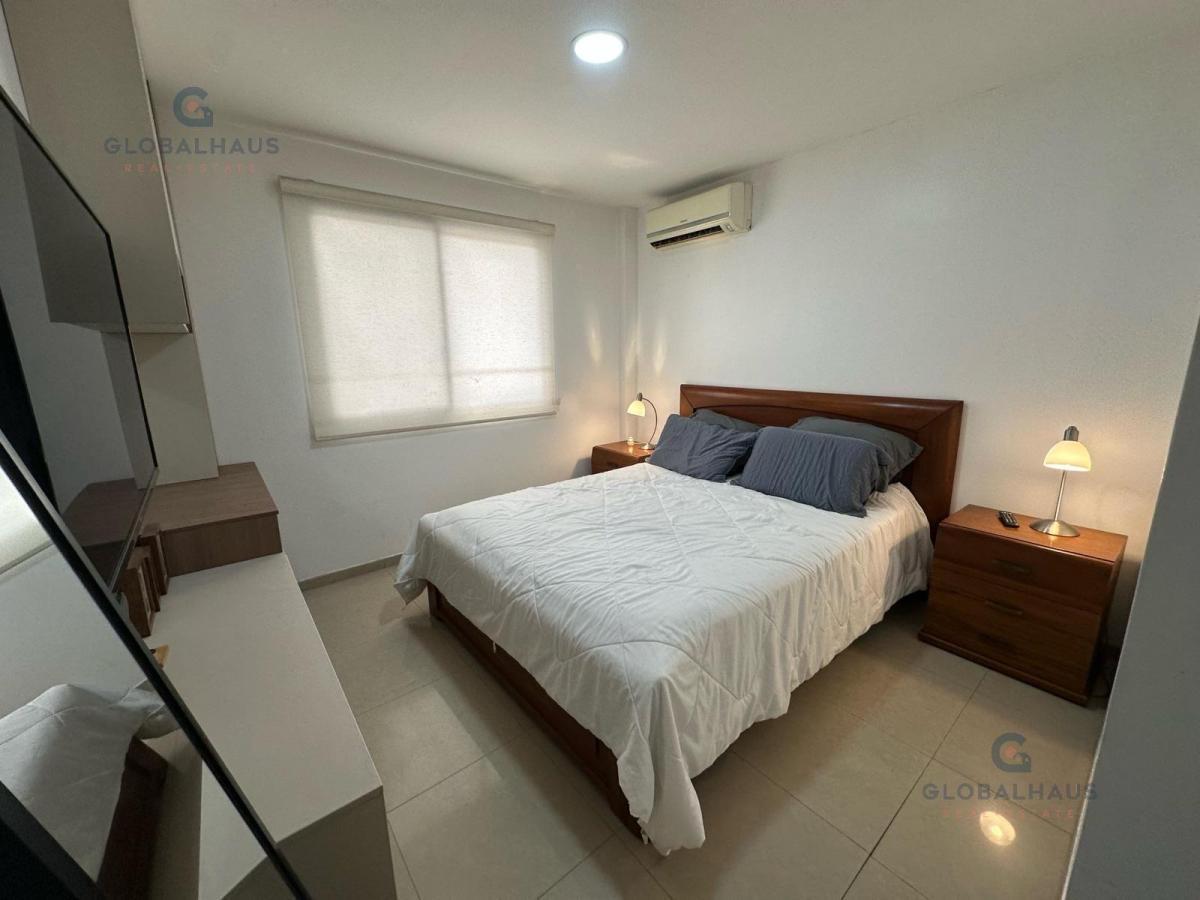 Casa en Venta con 4 Habitaciones - Area Bbq en Urb. Casa Club, Vía a La Costa. V. b. Guayas — imagen 4