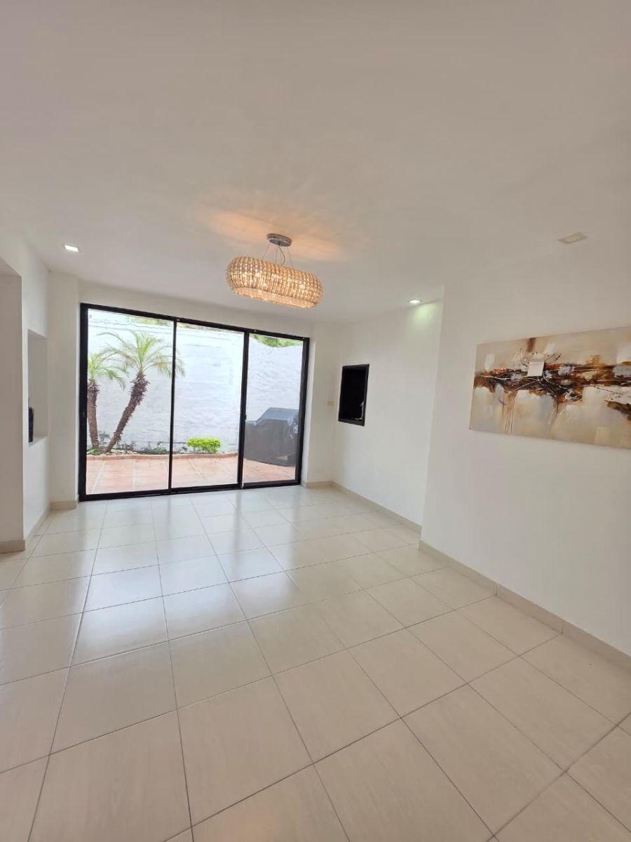 Exclusiva Casa en Venta en Urb. Alamo Km 2.5 Samborondon, Guayas — imagen 6