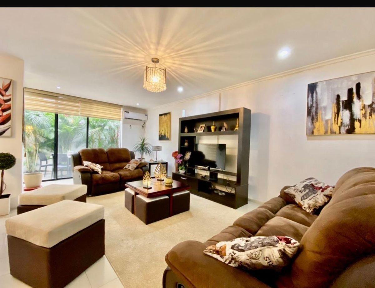 Vendo Departamento Amoblado Planta Baja Colinas de Los Ceibos Doble Patio 160 m² Condomin Cerrado, Guayas — imagen 8