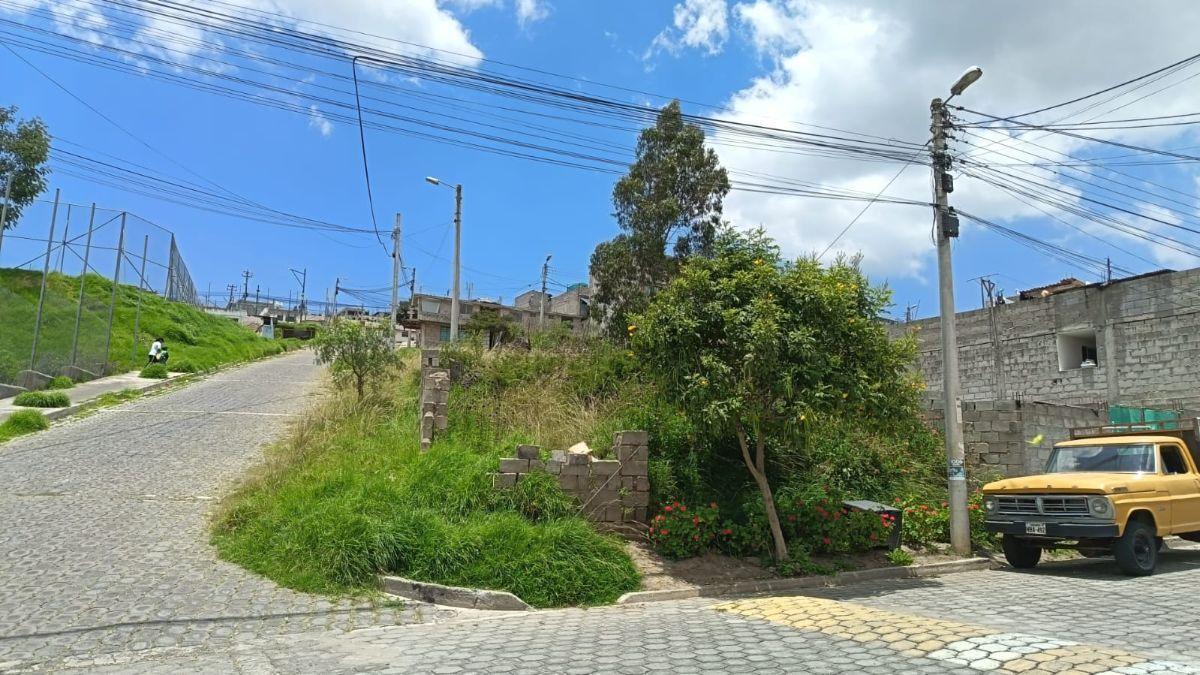 Venta Terreno Esquinero de 330 m. en Calderón — imagen 8