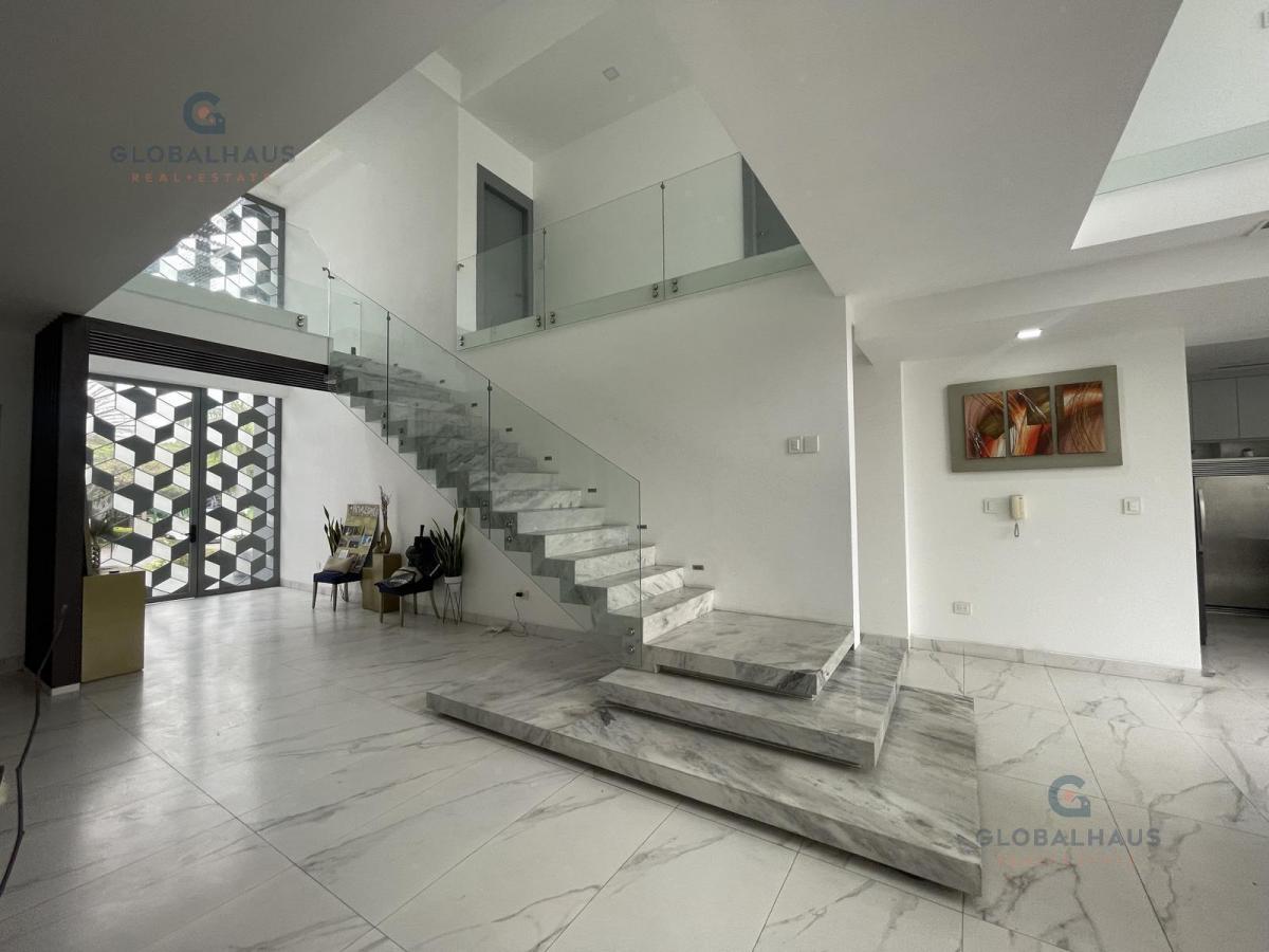 Venta de Casa en Isla Mocoli - Area Bbq Piscina con Cascada y Jacuzzi. My. Z. Guayas — imagen 6