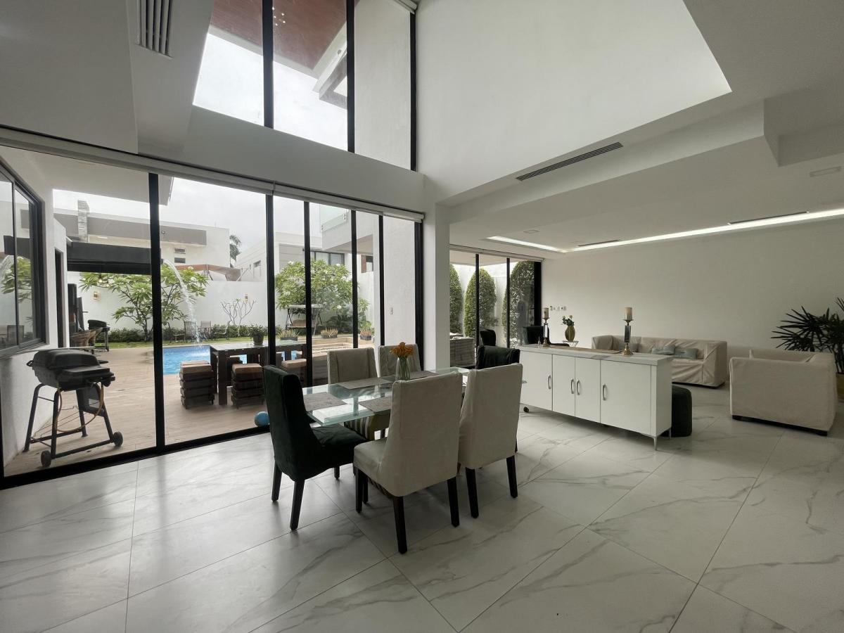Venta de Casa en Isla Mocoli - Area Bbq Piscina con Cascada y Jacuzzi. My. Z. Guayas — imagen 4