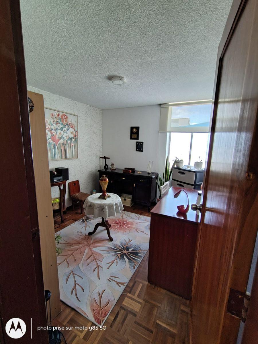 Departamento en Venta, Urb. La Granja, Cerca de Centros Médicos, Colegio San Gabriel — imagen 4