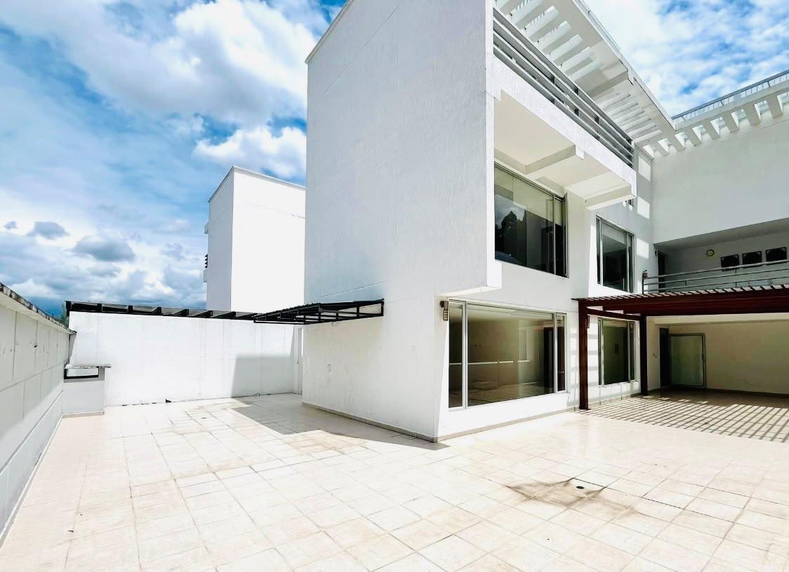 Departamento de Venta de 2 Dorm. con Terraza, Urb. La Florencia, Sector Colegio Alemán, Cumbay — imagen 7