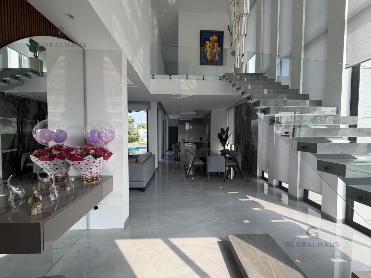 Venta de Casa en Isla Mocoli con 4 Habitaciones - Piscina - Area Bbq. m. C, Guayas — imagen 8