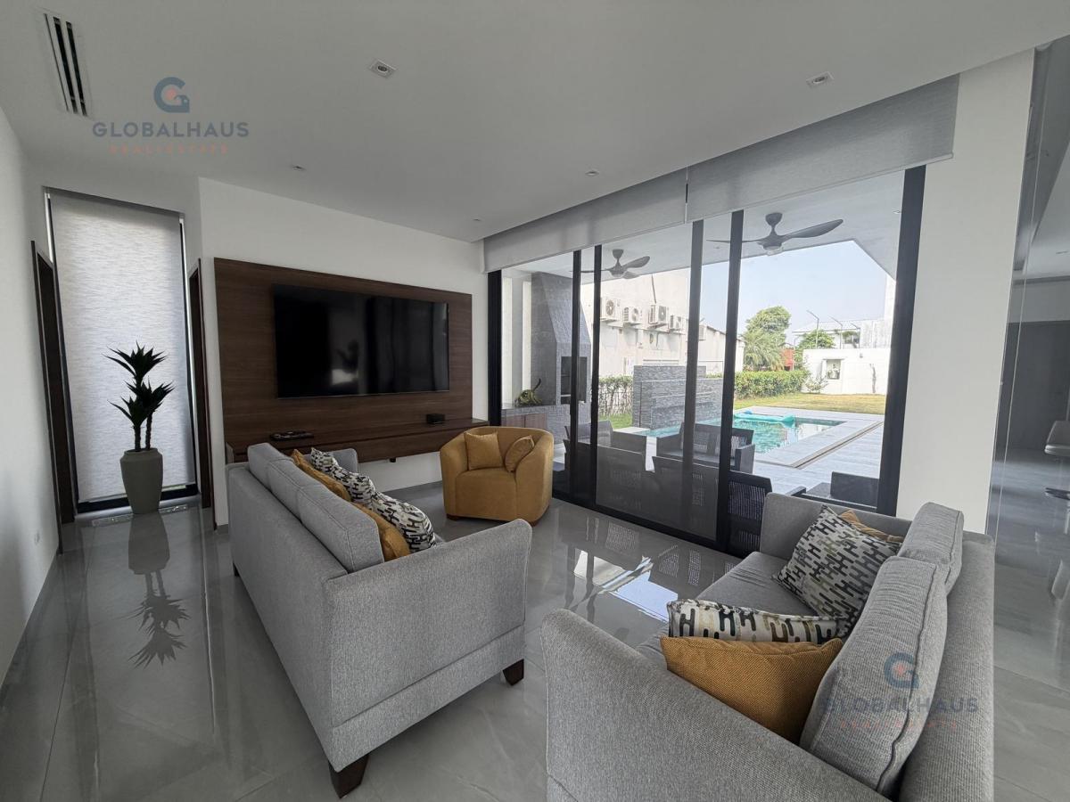 Venta de Casa en Isla Mocoli con 4 Habitaciones - Piscina - Area Bbq. m. C, Guayas — imagen 5