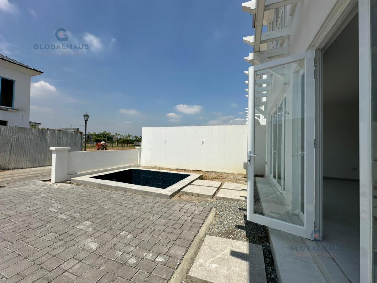 Venta de Casa en Urb. Aires Norte, 4 Hab. Piscina. V. J, Guayas — imagen 7