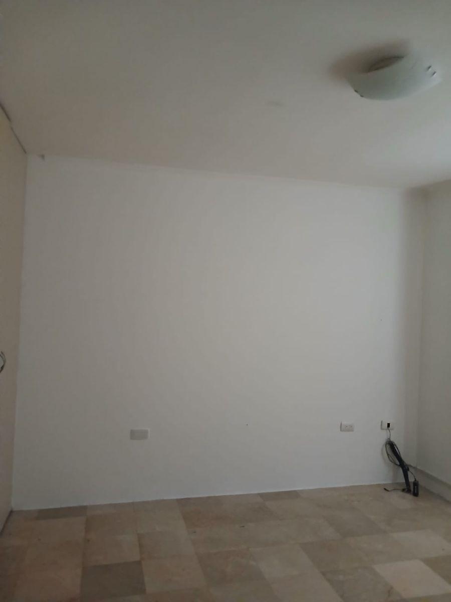 7416. Porton, Vendo Departamento 3 Dorm. $155.000. Guayas — imagen 8