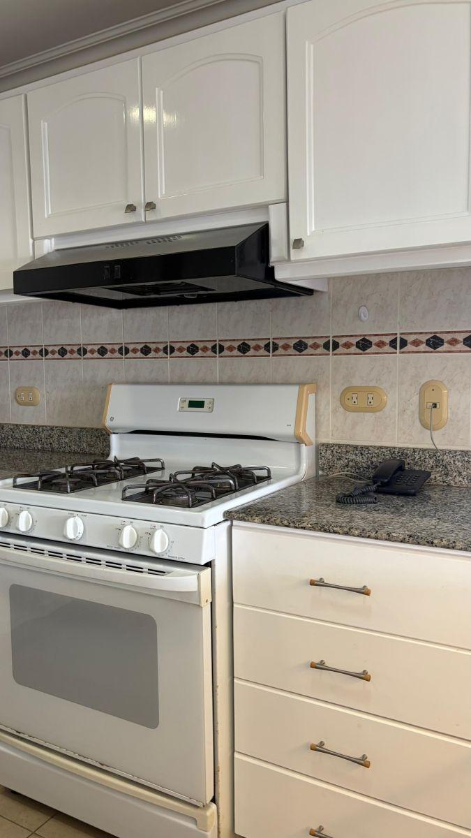 Vendo Departamento en Edificio Riviera del Mar salinas, Chipipe — imagen 3
