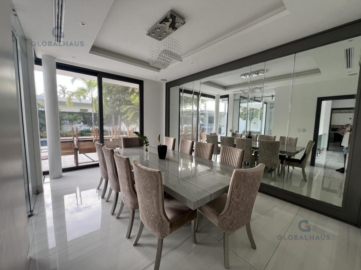 Venta de Casa en Isla Mocolí, 4 Habitaciones, Piscina m. A. Guayas — imagen 8