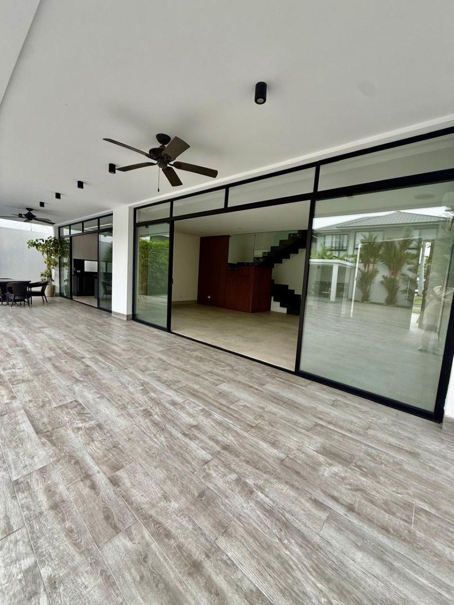 Isla Mocolí | Diseño y Confort en Cada Espacio, Guayas — imagen 6