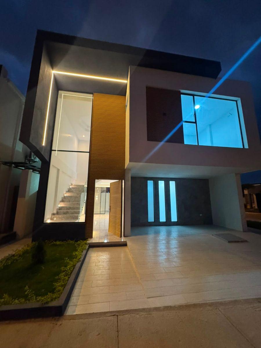 Exclusiva Residencia de Lujo en Urbanización La Joya – Etapa Aguamarina, Guayas — imagen 7