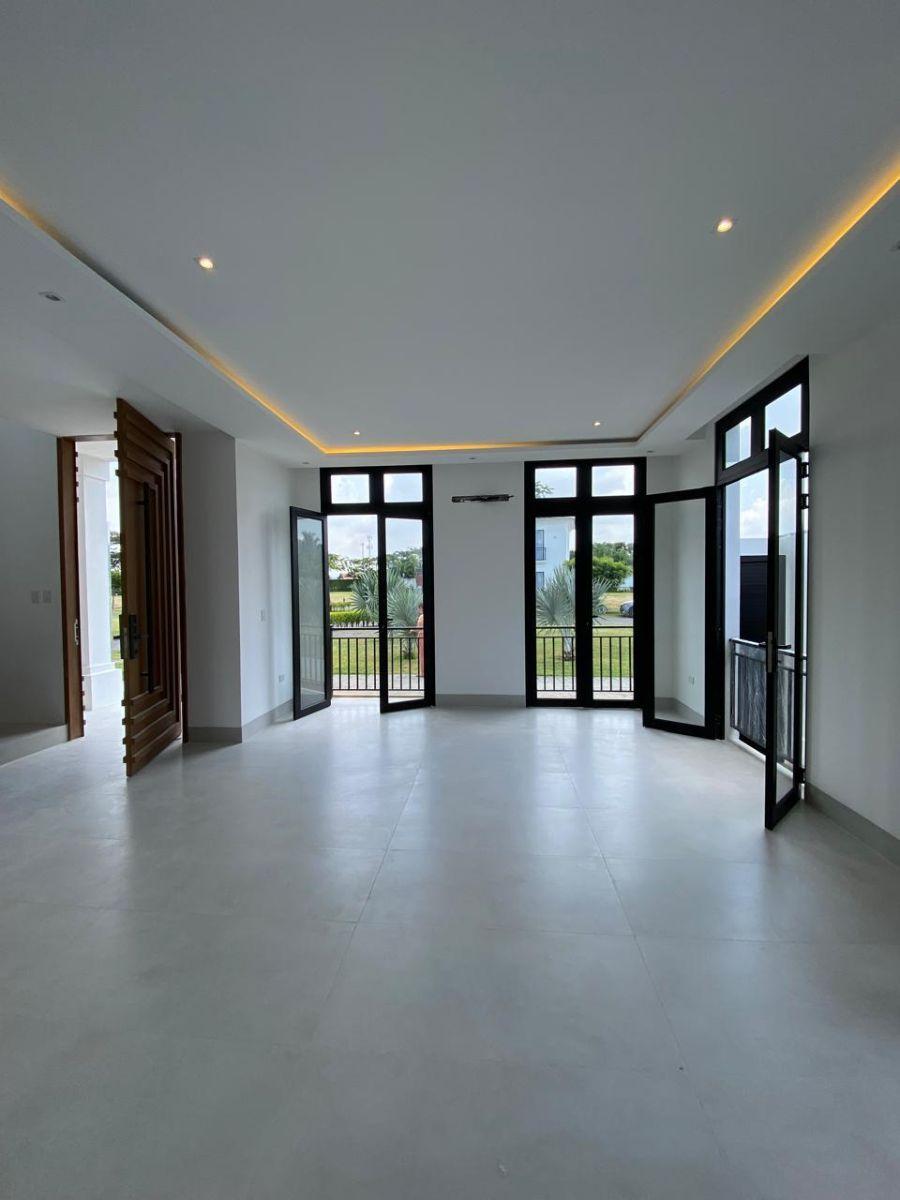 Casa Moderna en Venta en Aires Norte - de Estreno, Guayas — imagen 10