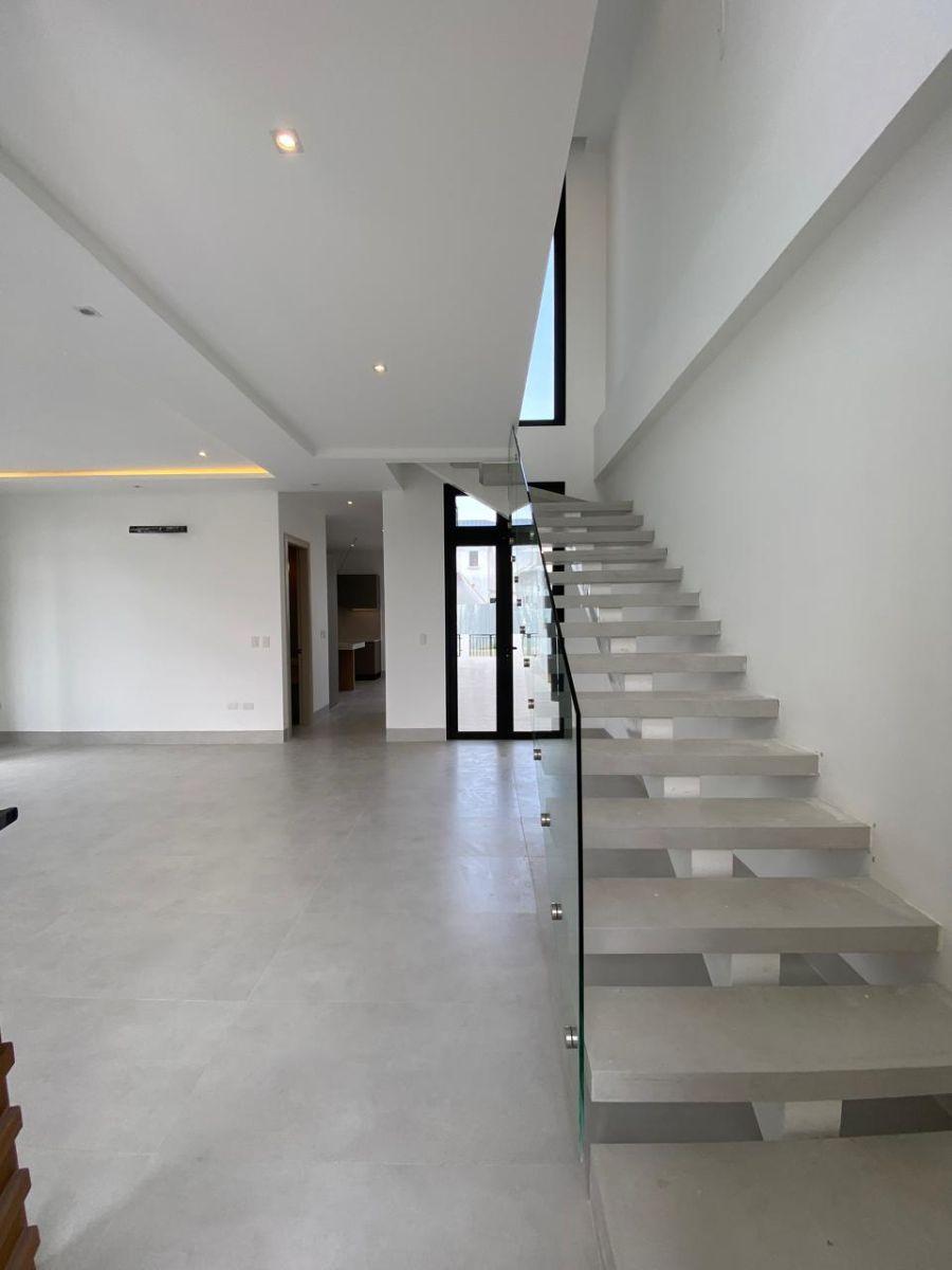 Casa Moderna en Venta en Aires Norte - de Estreno, Guayas — imagen 9