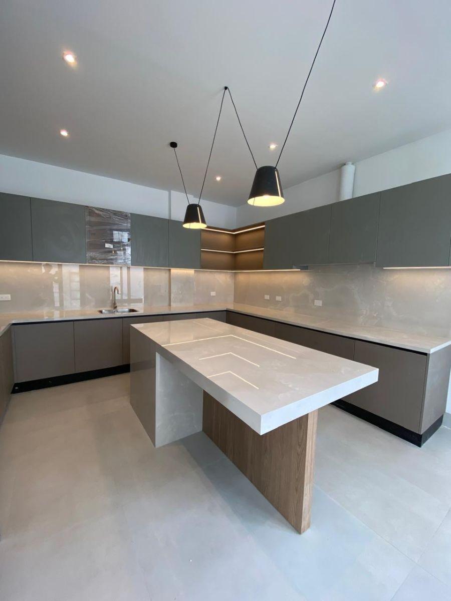 Casa Moderna en Venta en Aires Norte - de Estreno, Guayas — imagen 8